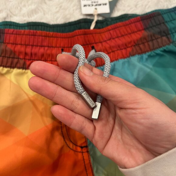 NWT Surf Cuz - Rainbow Diamond Pattern Board Shorts - M - Picture 3 of 13